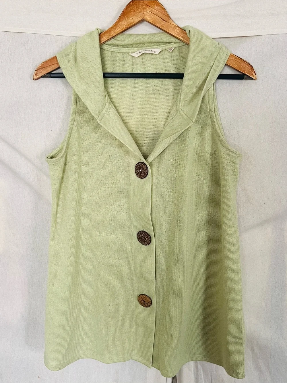 Soft Surroundings Sleeveless Button Front Top
